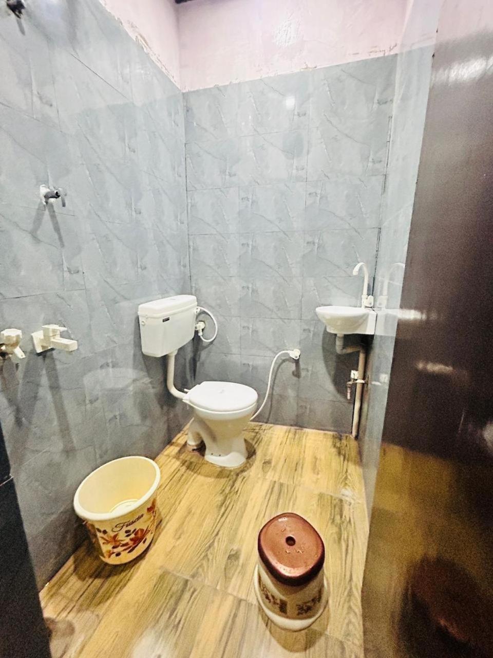 Agrawal Inn Guest House Mathura Exterior foto