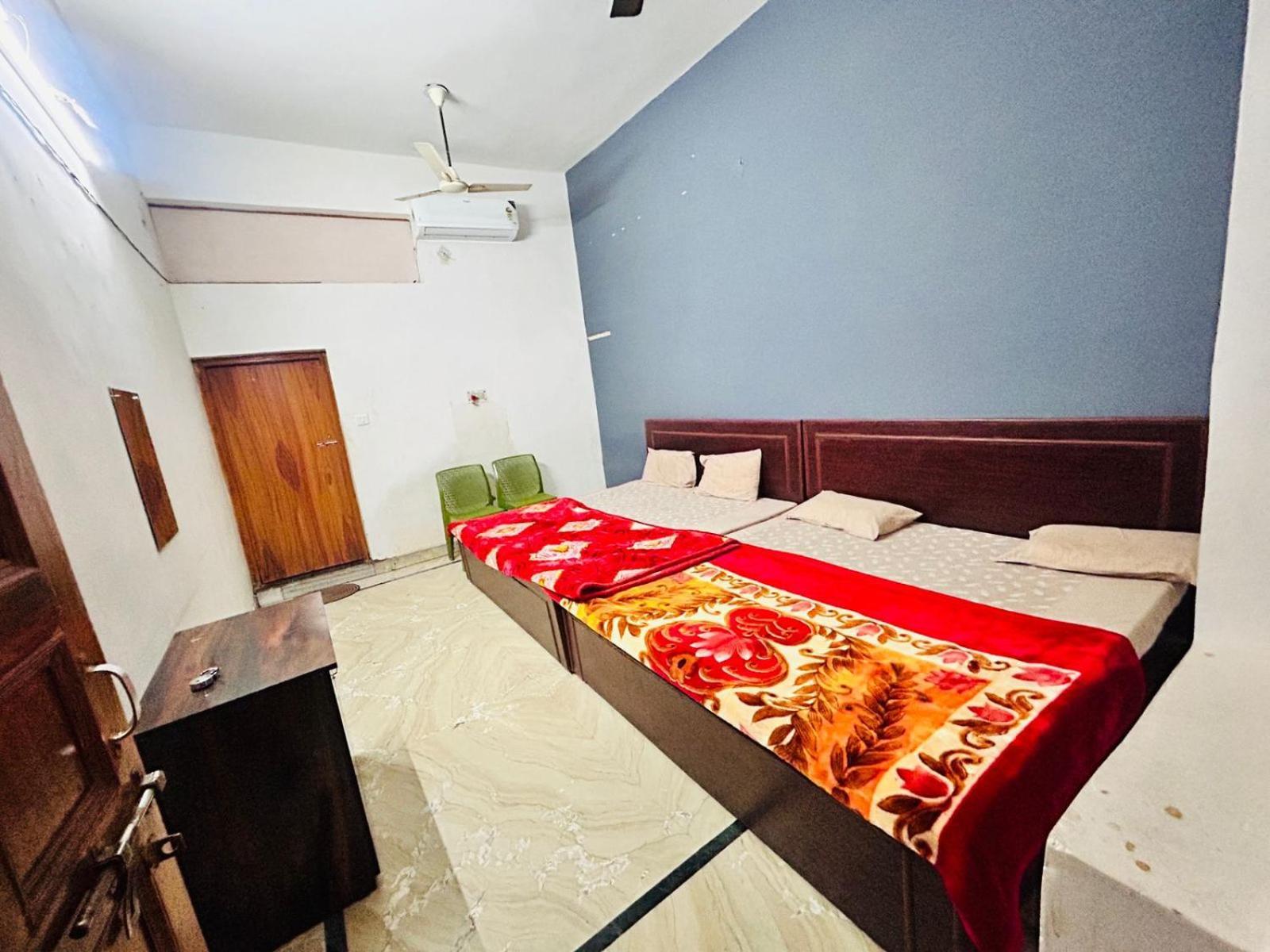 Agrawal Inn Guest House Mathura Exterior foto
